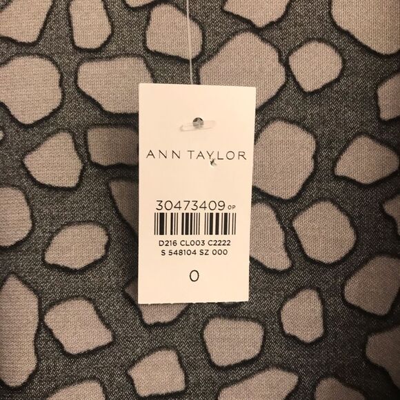 NEW Ann Taylor Wrap Dress Modern Giraffe Print Puff Shoulder Midi 0 - Picture 7 of 8